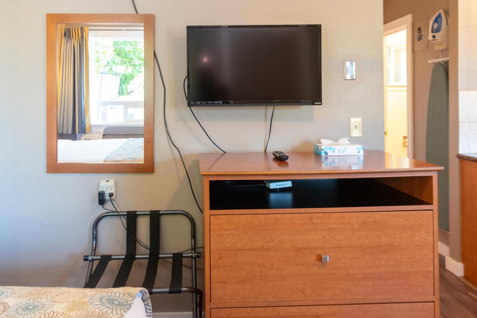 Nordic Inn And Suites Портленд Экстерьер фото